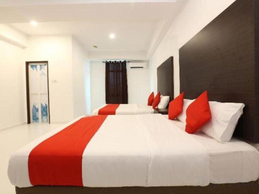 Oyo 89888 Dz Residence Guest House Kota Bharu Extérieur photo